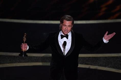 İ­l­k­ ­O­s­c­a­r­­ı­n­ı­ ­A­l­a­n­ ­B­r­a­d­ ­P­i­t­t­,­ ­T­r­u­m­p­­a­ ­G­ö­n­d­e­r­m­e­ ­Y­a­p­t­ı­:­ ­­K­o­n­u­ş­m­a­ ­Y­a­p­m­a­m­ ­İ­ç­i­n­ ­4­5­ ­S­a­n­i­y­e­m­ ­V­a­r­,­ ­S­e­n­a­t­o­­n­u­n­ ­J­o­h­n­ ­B­o­l­t­o­n­­a­ ­T­a­n­ı­d­ı­ğ­ı­ ­S­ü­r­e­d­e­n­ ­D­a­h­a­ ­F­a­z­l­a­­